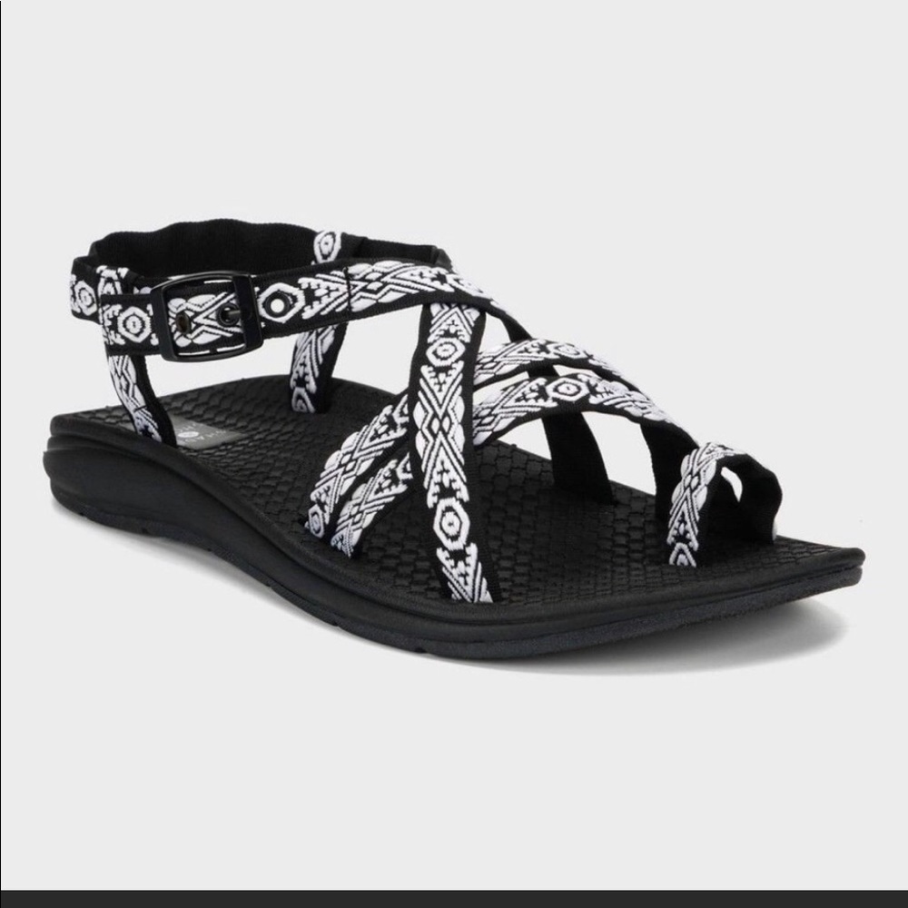 Shade & Shore - Size 8